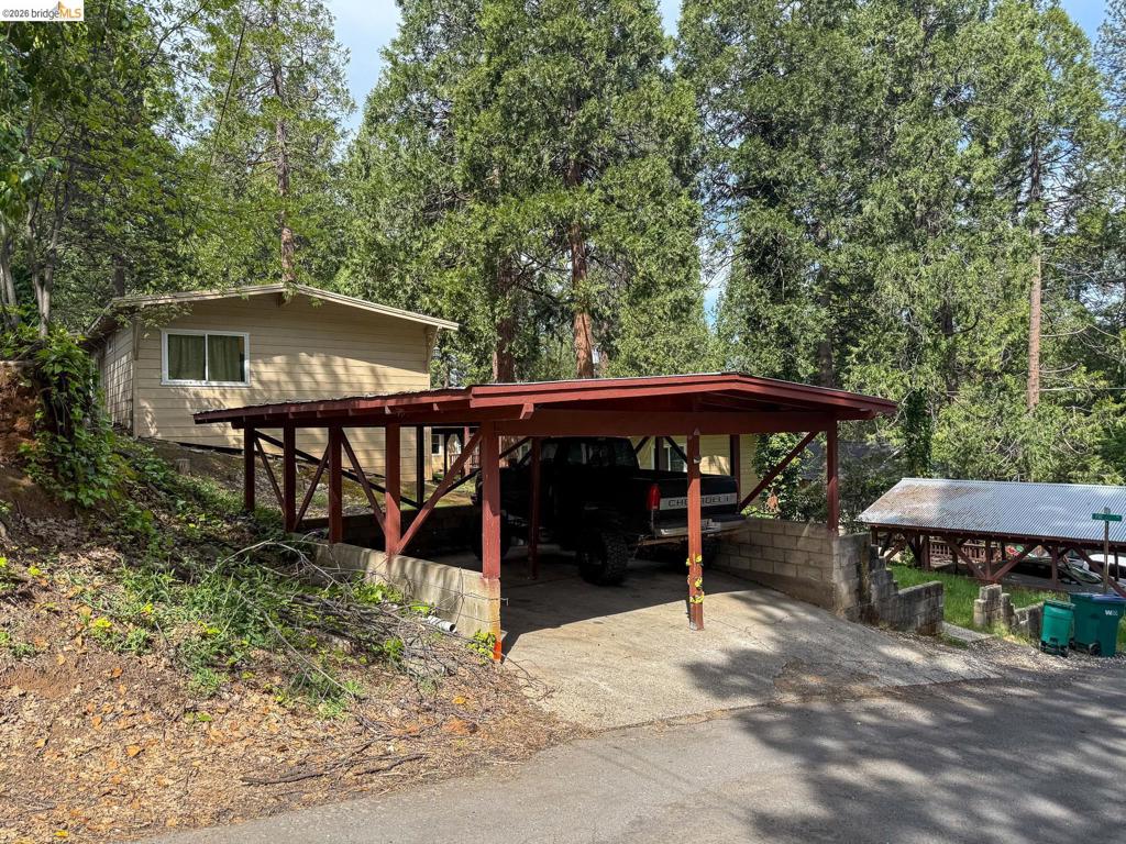 22888 Highland Dr, Twain Harte, CA 95383
