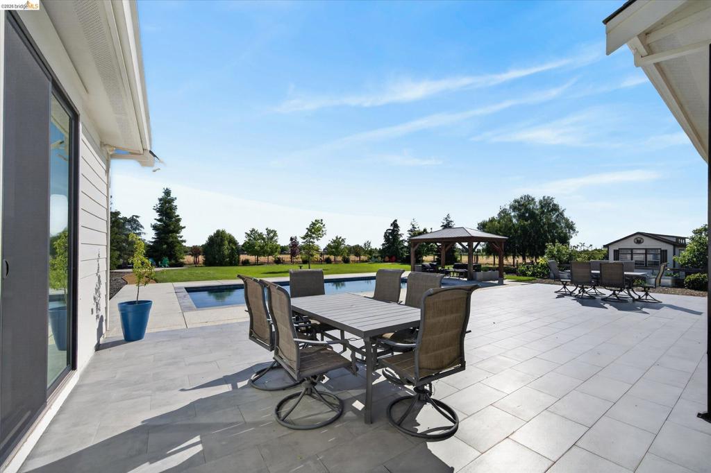 2151 Bartels Dr, Brentwood (CC), CA 94548