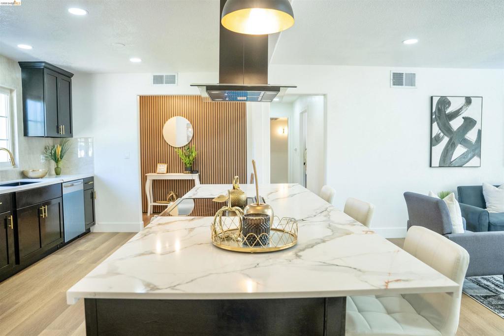 352 Terri Dr, Atwater, CA 95301