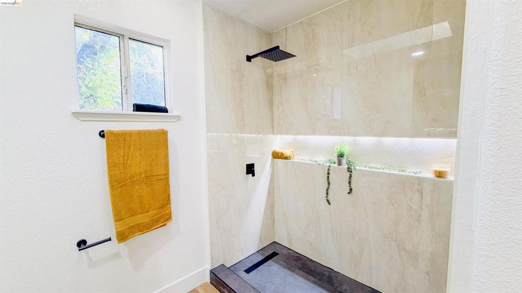 352 Terri Dr, Atwater, CA 95301