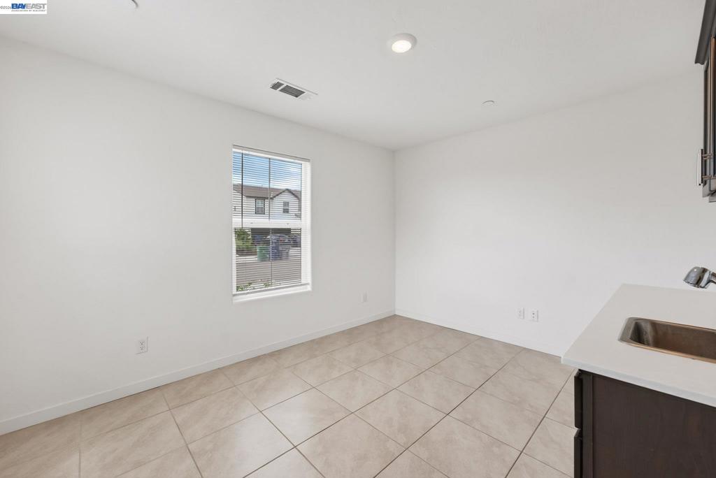 2280 craig ct, Los Banos, CA 93635