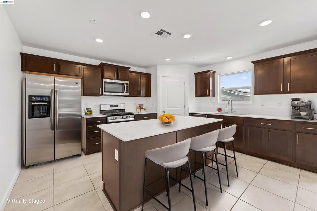 2280 craig ct, Los Banos, CA 93635