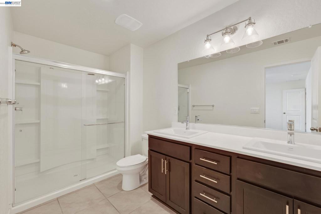 2280 craig ct, Los Banos, CA 93635