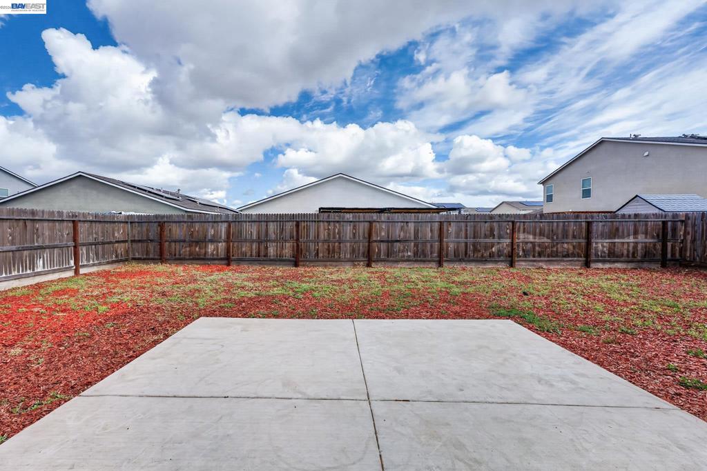 2280 craig ct, Los Banos, CA 93635