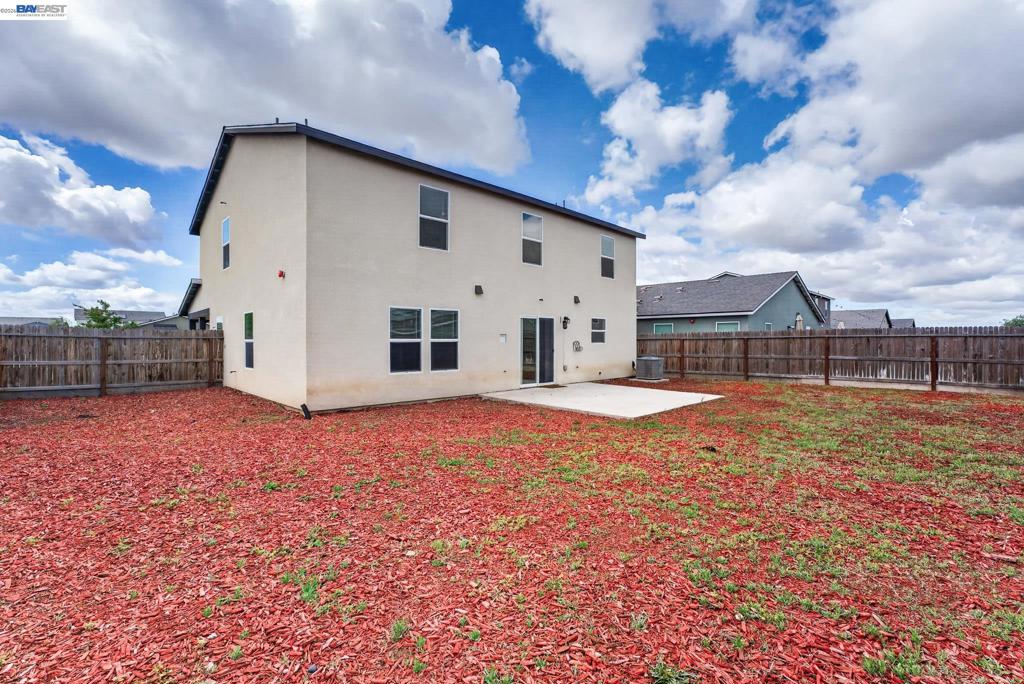 2280 craig ct, Los Banos, CA 93635