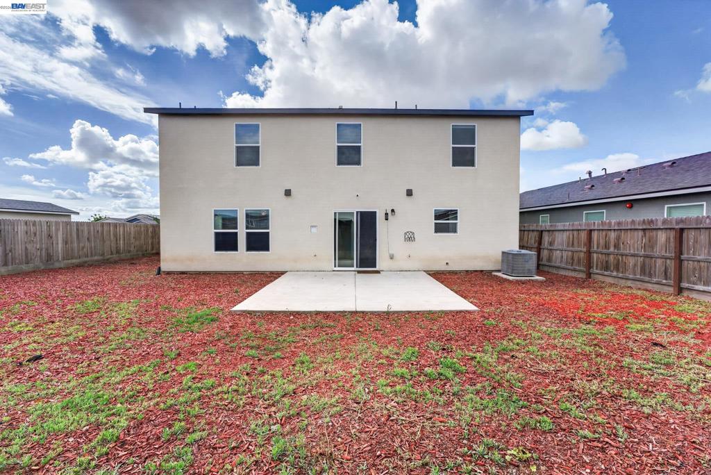 2280 craig ct, Los Banos, CA 93635