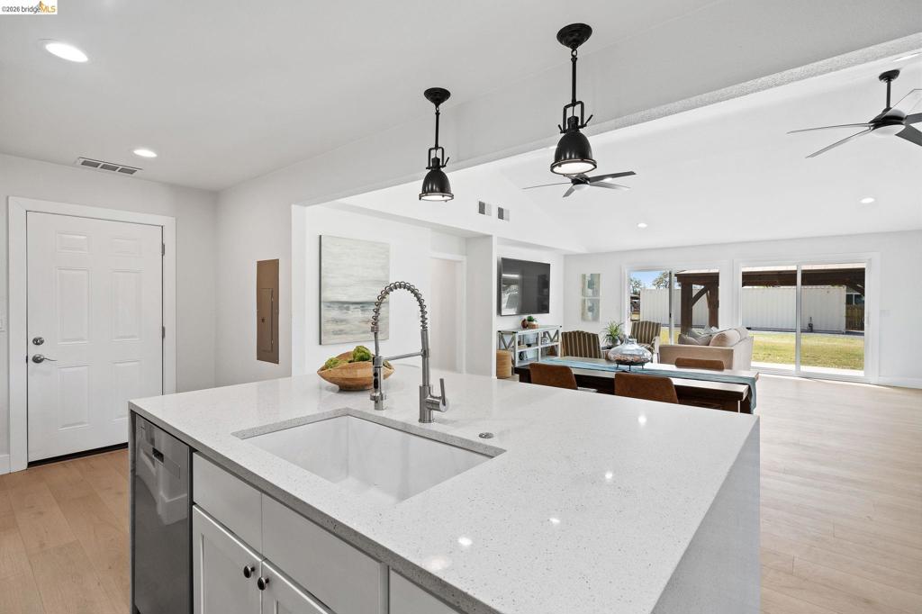 3350 Concord Ave, Brentwood (CC), CA 94513