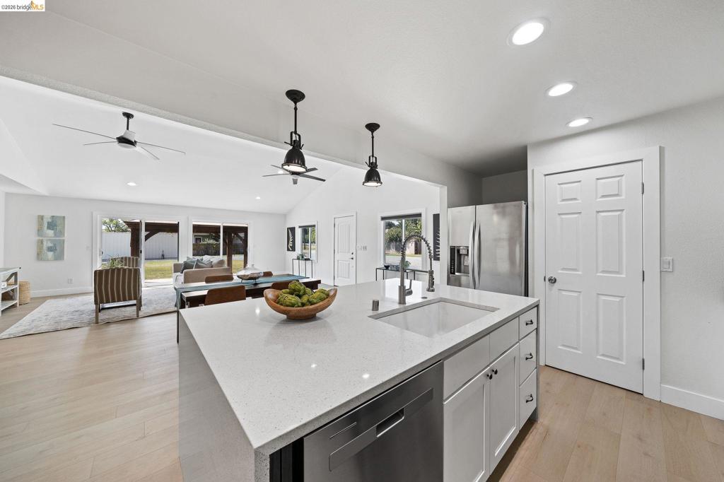 3350 Concord Ave, Brentwood (CC), CA 94513