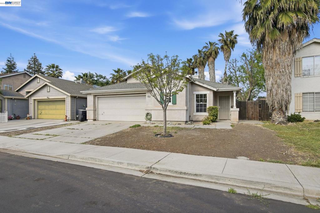 444 Red Robin, Patterson, CA 95363