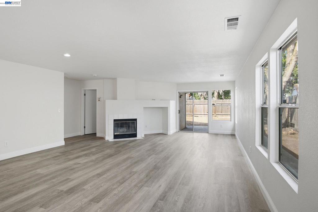 444 Red Robin, Patterson, CA 95363