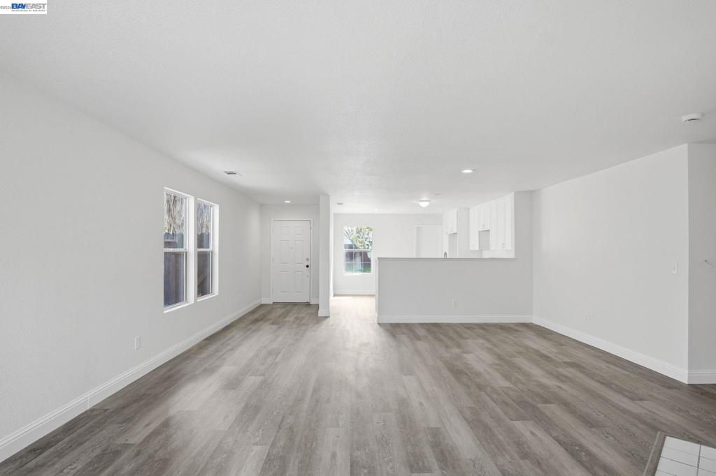 444 Red Robin, Patterson, CA 95363