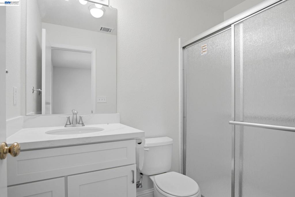 444 Red Robin, Patterson, CA 95363