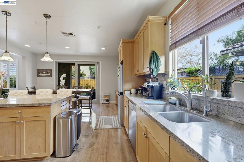 1176 Duomo Way, Manteca, CA 95337