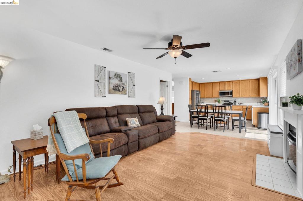 4672 Ford St, Brentwood (CC), CA 94513