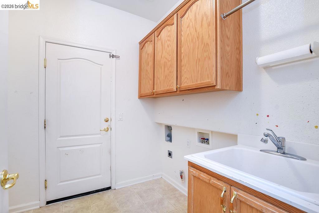 987 Centennial Dr, Brentwood (CC), CA 94513