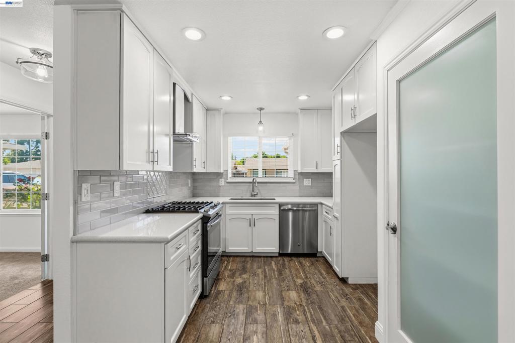 1864 Cherrywood Pl, Manteca, CA 95336