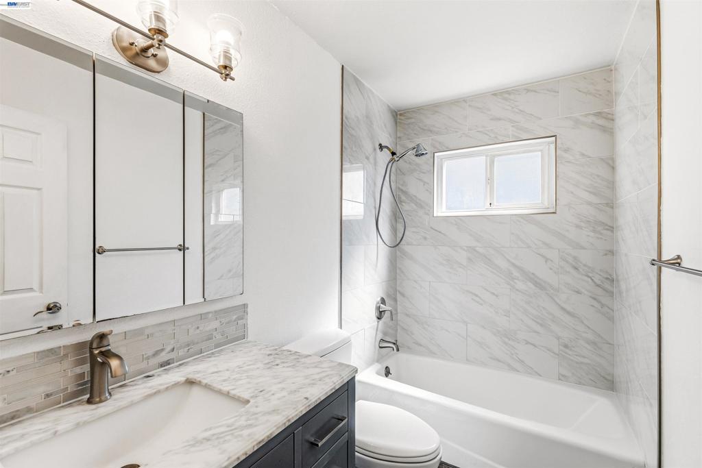 1864 Cherrywood Pl, Manteca, CA 95336