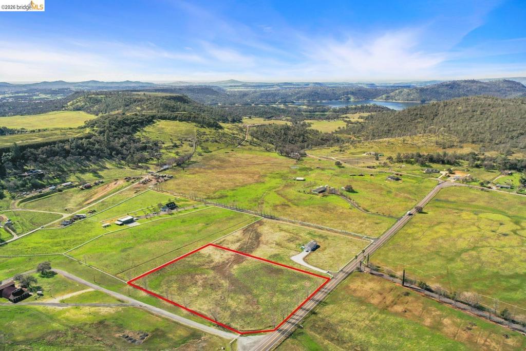 19144 Rawhide Road, Jamestown, CA 95327