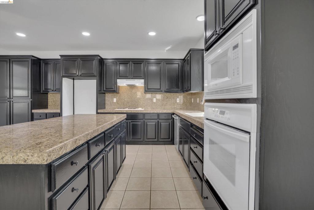 2340 St Augustine Dr, Brentwood (CC), CA 94513