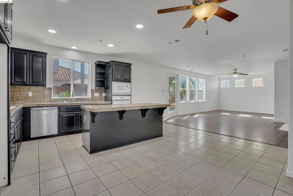 2340 St Augustine Dr, Brentwood (CC), CA 94513