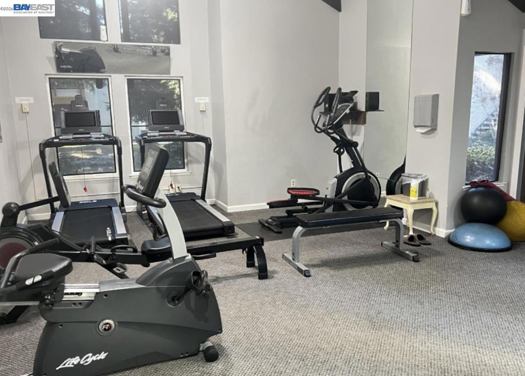 3701 Colonial Dr #36, Modesto, CA 95356