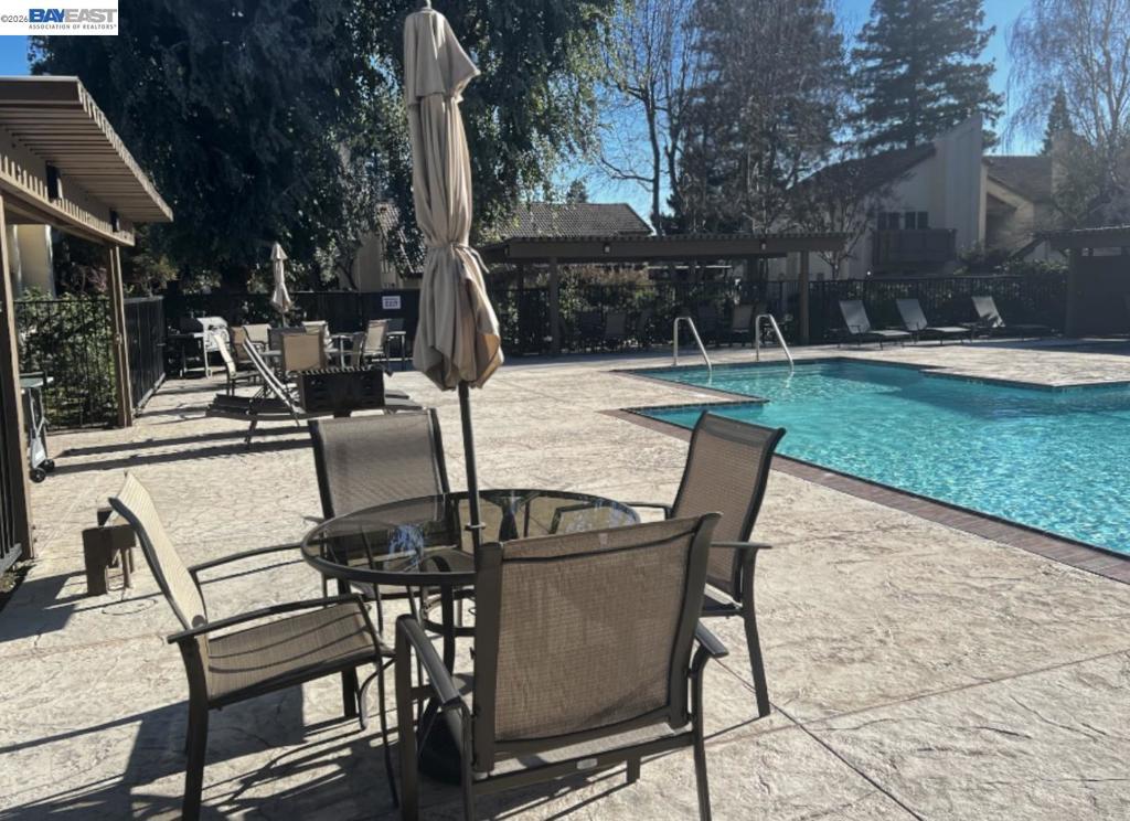 3701 Colonial Dr #36, Modesto, CA 95356