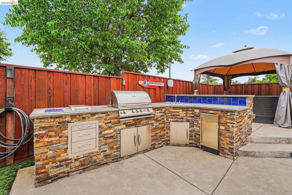 1400 Buckingham Dr, Brentwood (CC), CA 94513