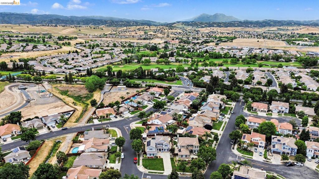 1400 Buckingham Dr, Brentwood (CC), CA 94513