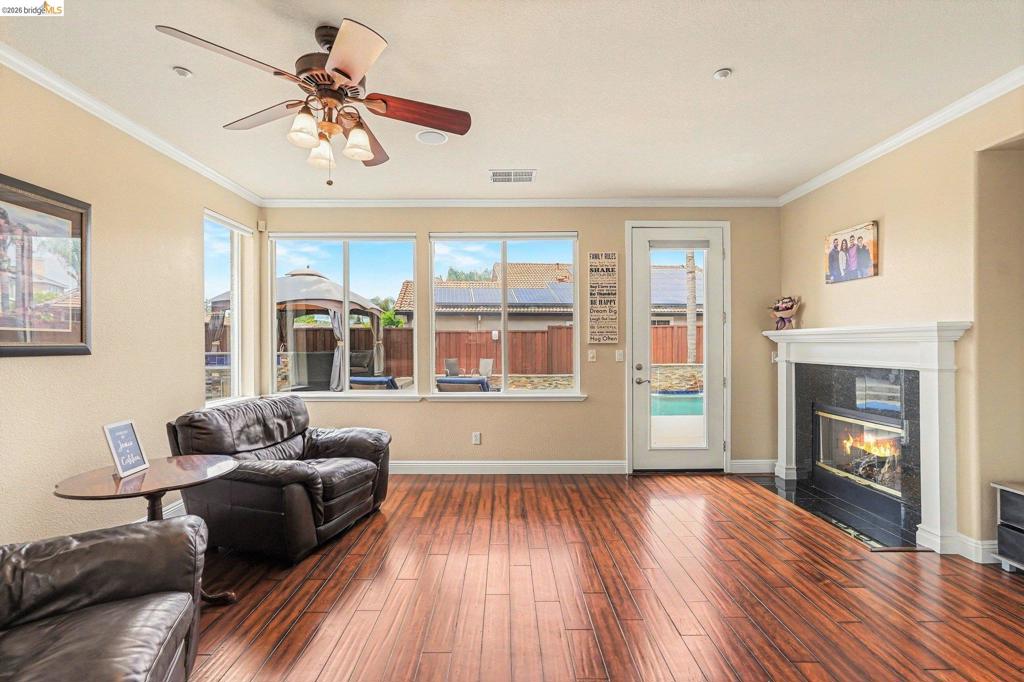 1400 Buckingham Dr, Brentwood (CC), CA 94513