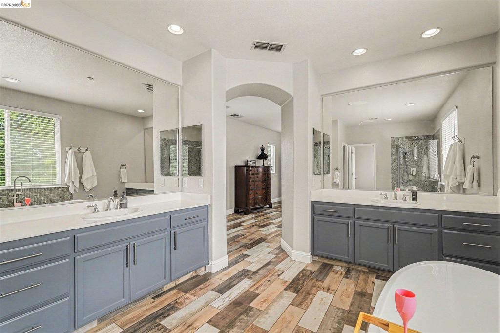 1400 Buckingham Dr, Brentwood (CC), CA 94513