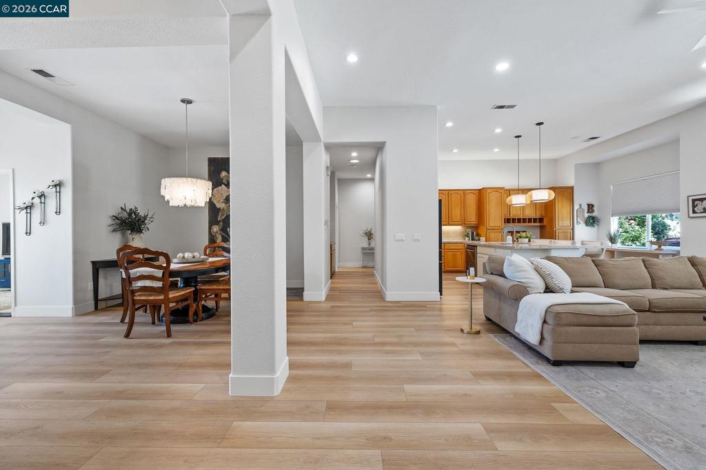 346 Gladstone Dr, Brentwood (CC), CA 94513