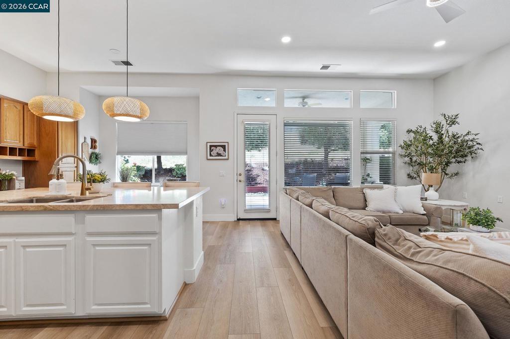 346 Gladstone Dr, Brentwood (CC), CA 94513