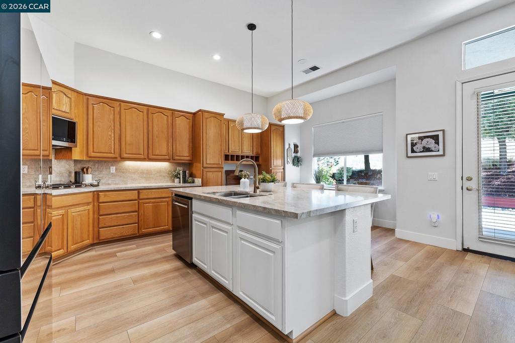 346 Gladstone Dr, Brentwood (CC), CA 94513