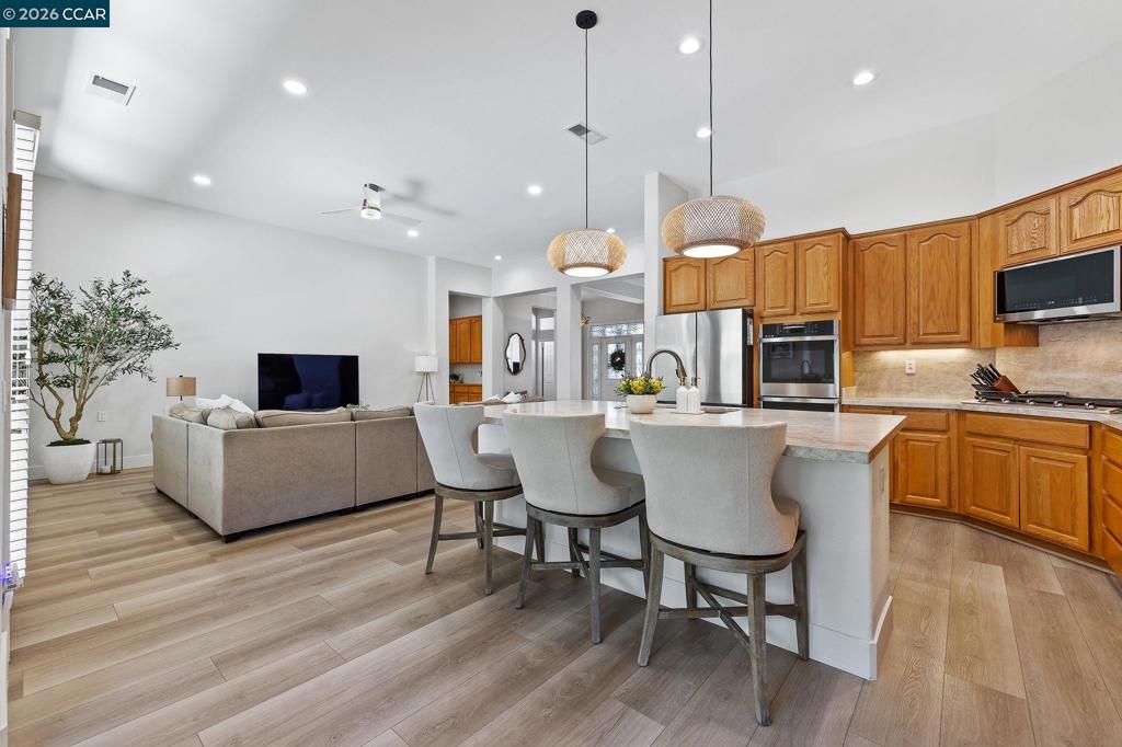 346 Gladstone Dr, Brentwood (CC), CA 94513