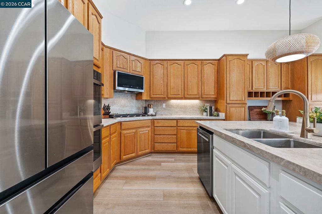 346 Gladstone Dr, Brentwood (CC), CA 94513