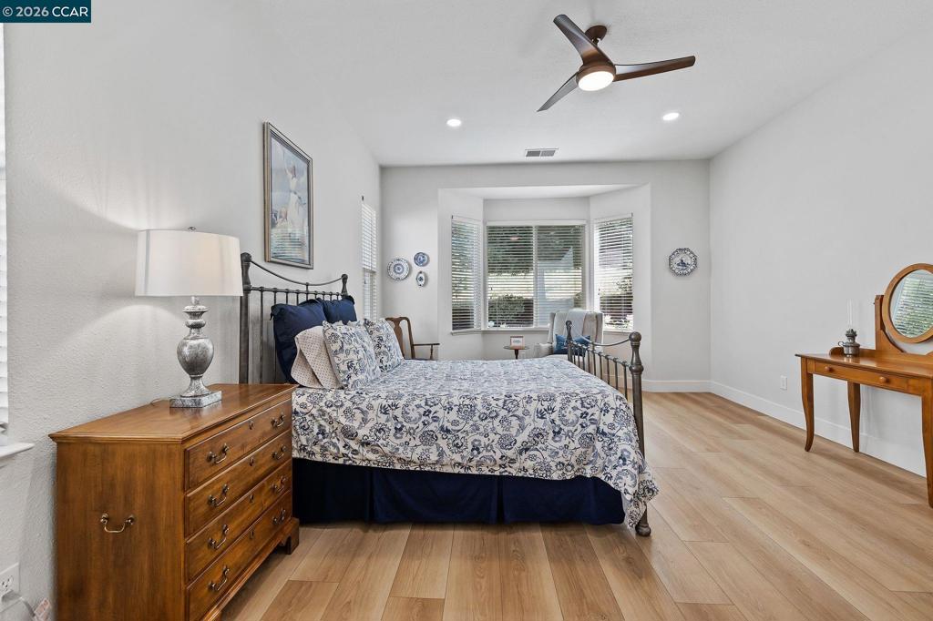 346 Gladstone Dr, Brentwood (CC), CA 94513