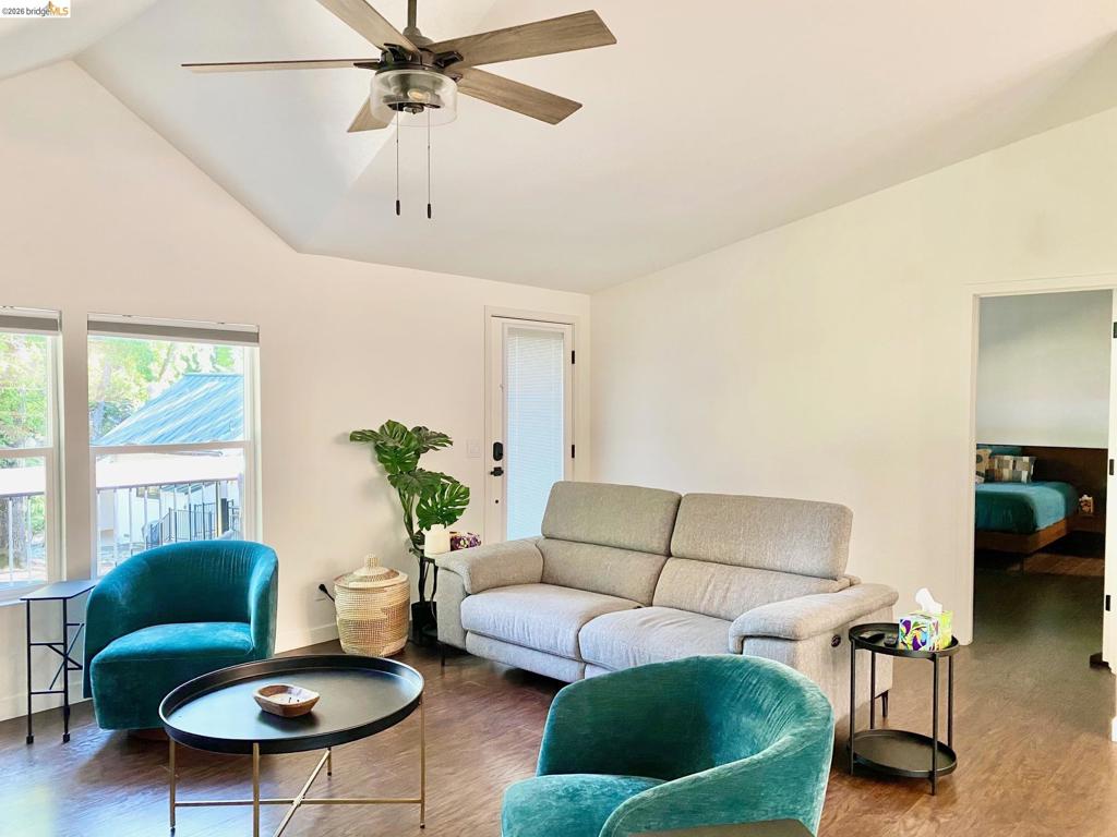 13209 Mueller Drive, Groveland, CA 95321