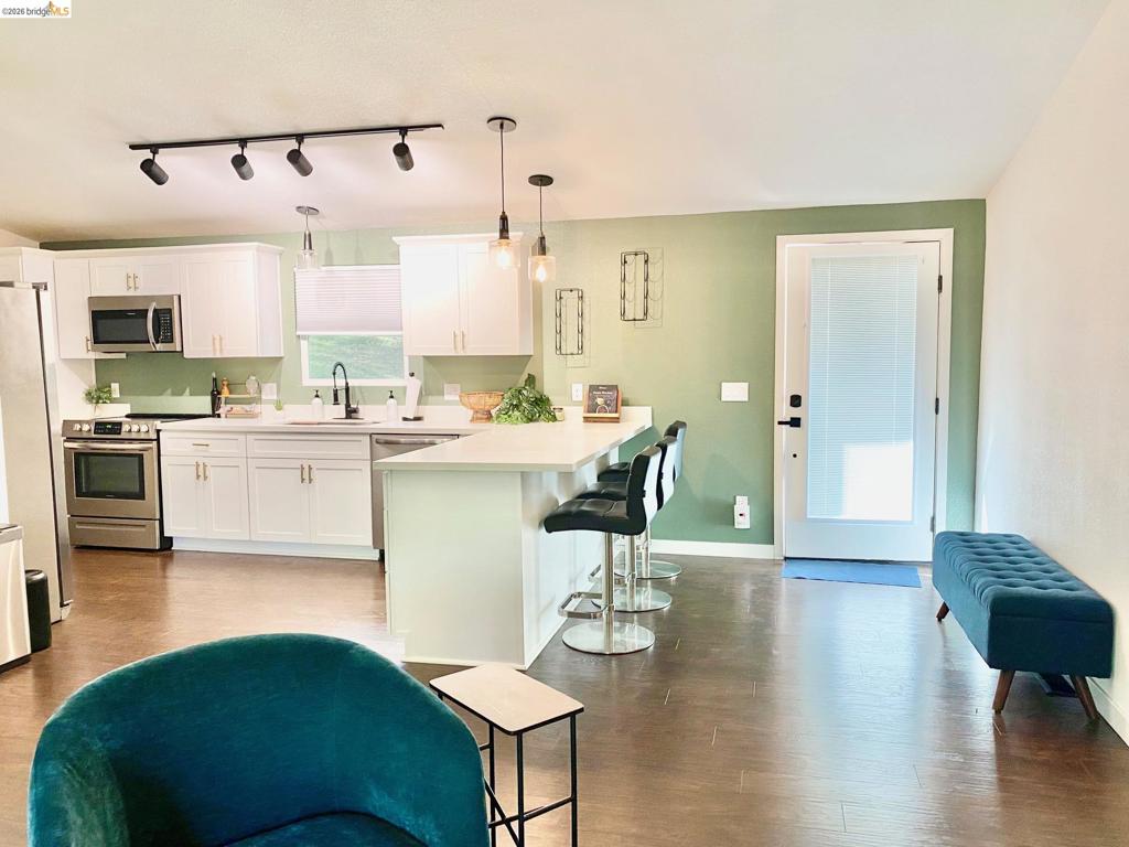 13209 Mueller Drive, Groveland, CA 95321