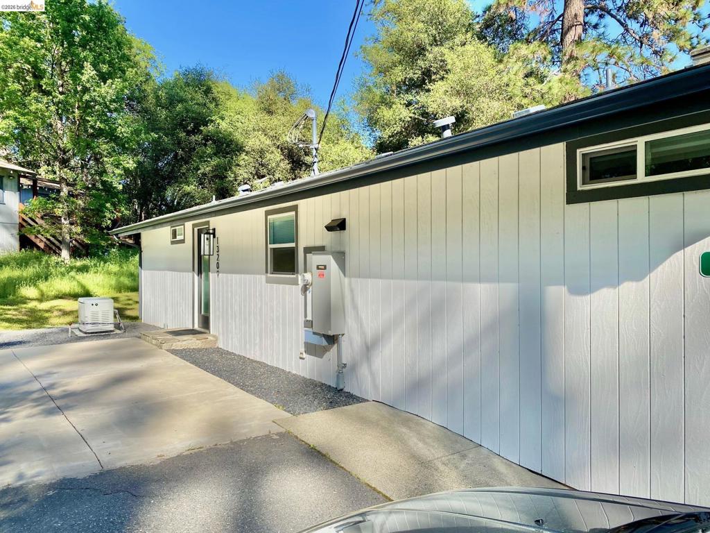 13209 Mueller Drive, Groveland, CA 95321