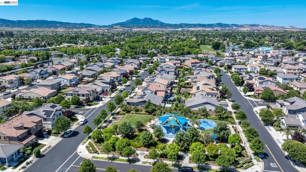 101 Gridley Ct, Brentwood (CC), CA 94513