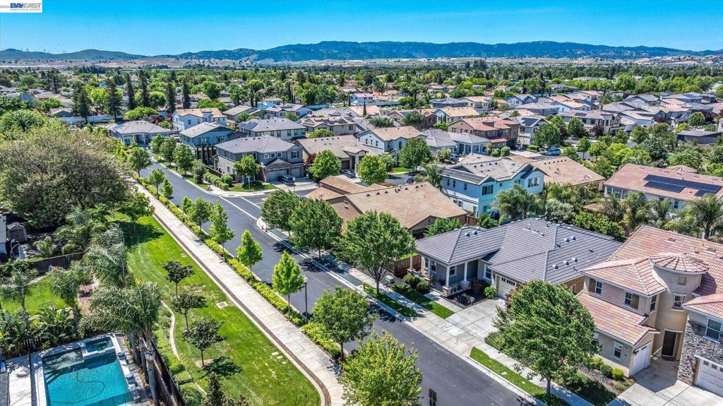 101 Gridley Ct, Brentwood (CC), CA 94513