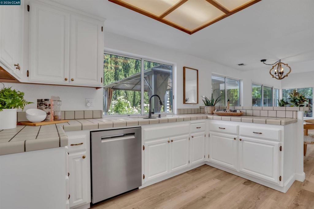 955 Woodsong Ln, Brentwood (CC), CA 94513