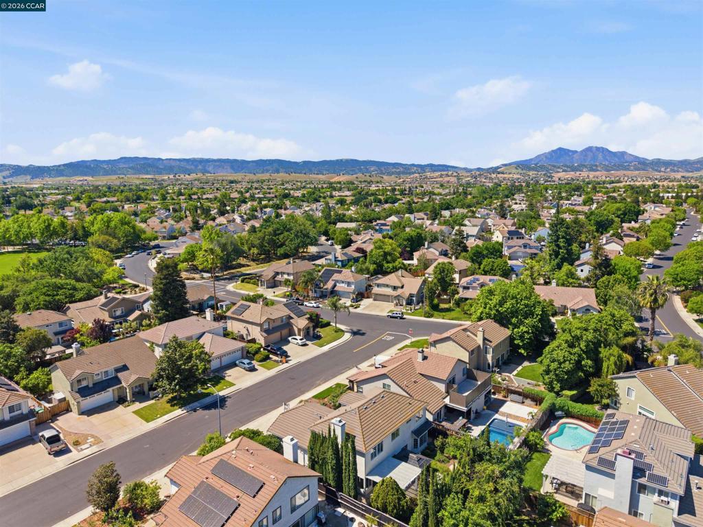 955 Woodsong Ln, Brentwood (CC), CA 94513