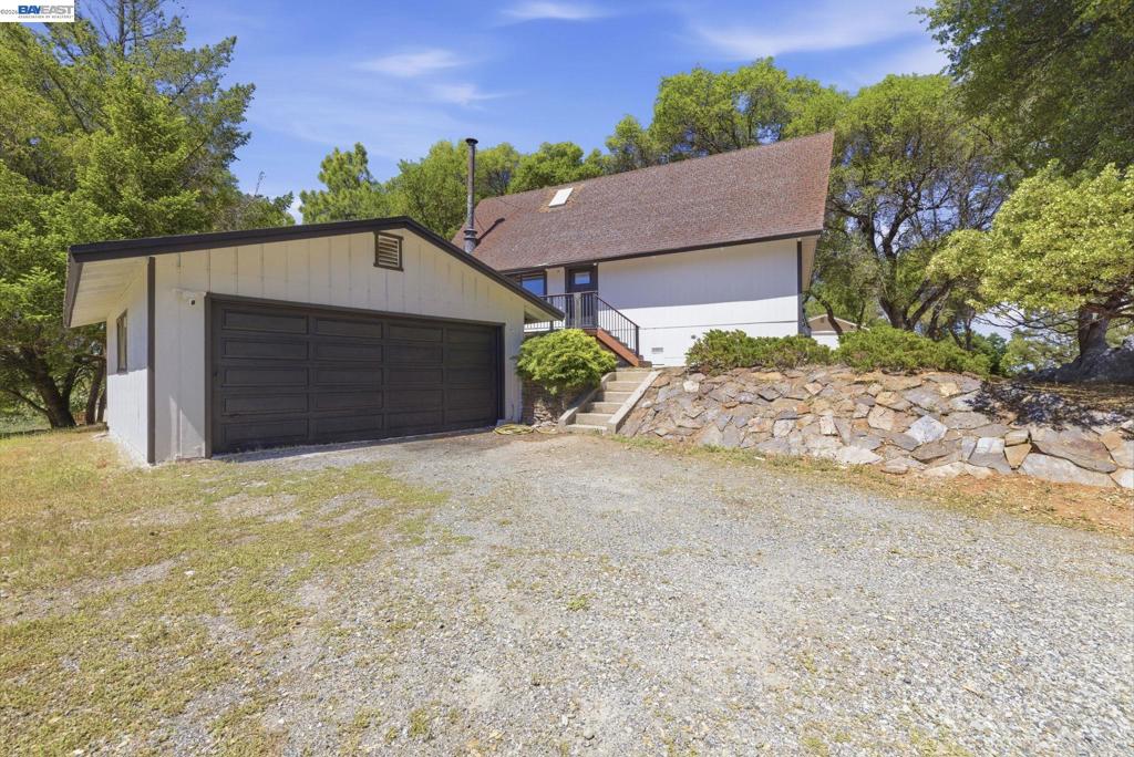 20543 Nob Hill Cir, Groveland, CA 95321