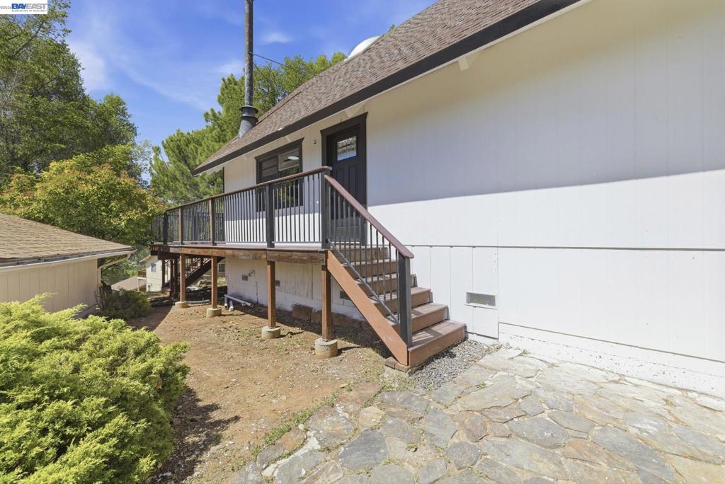 20543 Nob Hill Cir, Groveland, CA 95321