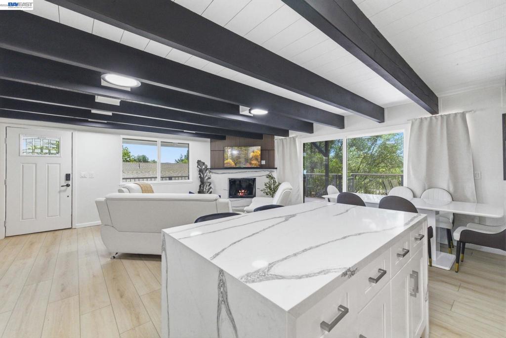 20543 Nob Hill Cir, Groveland, CA 95321