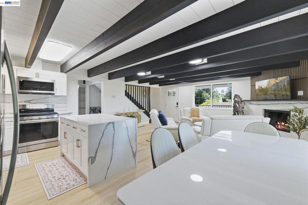 20543 Nob Hill Cir, Groveland, CA 95321
