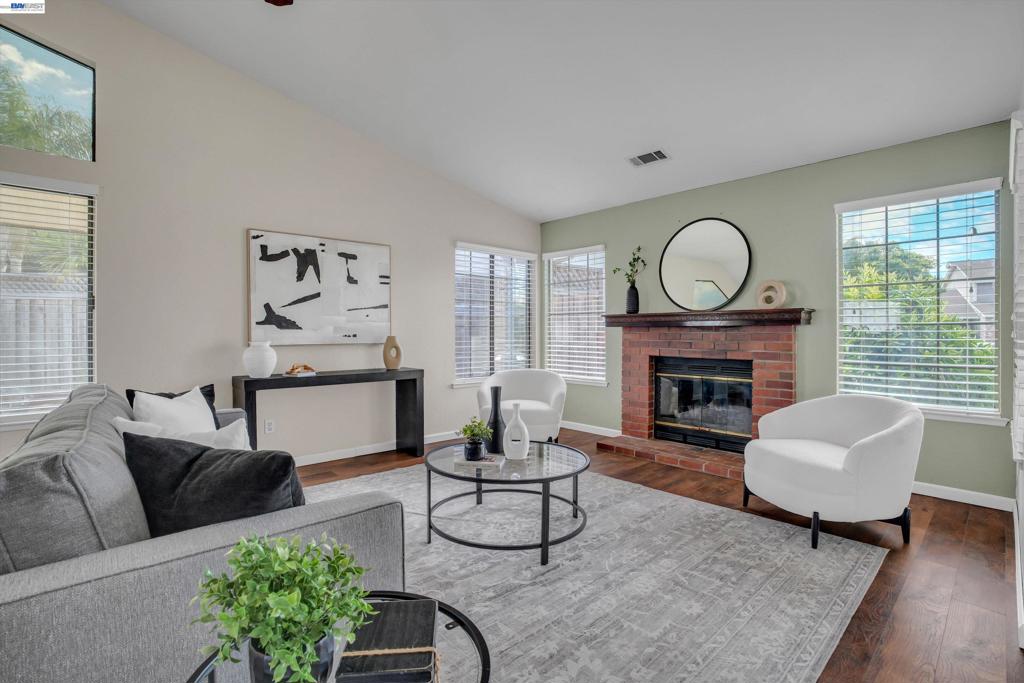 1529 Denese Ct, Manteca, CA 95337