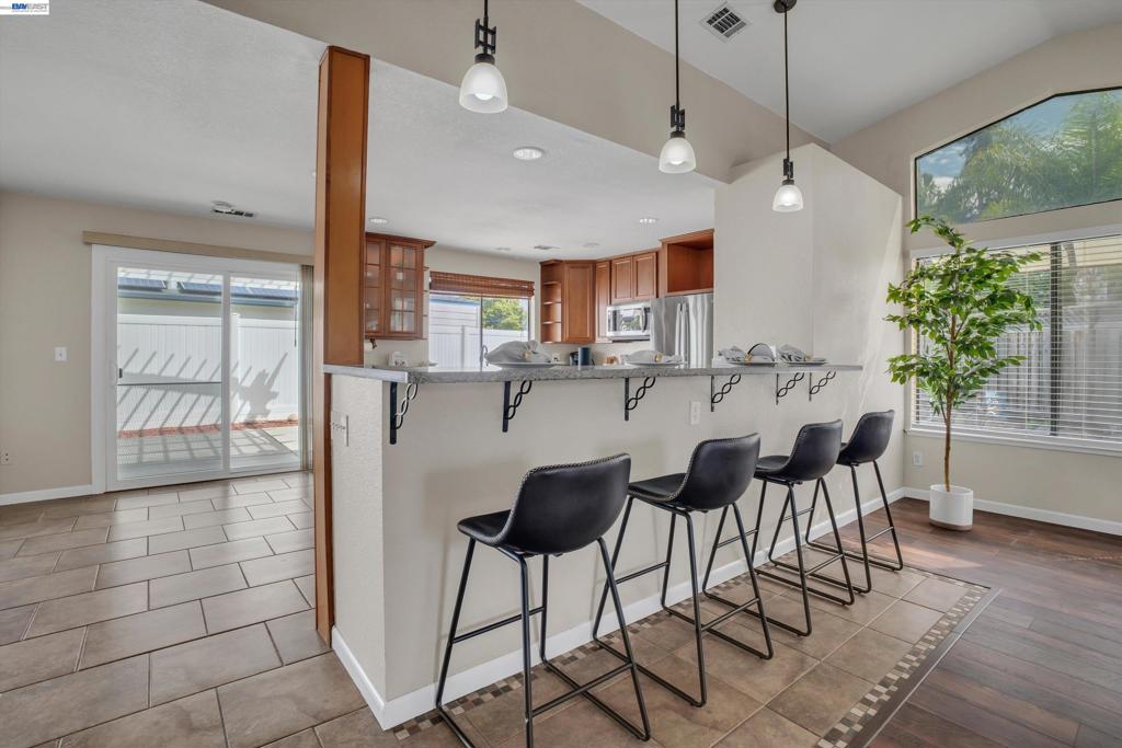 1529 Denese Ct, Manteca, CA 95337