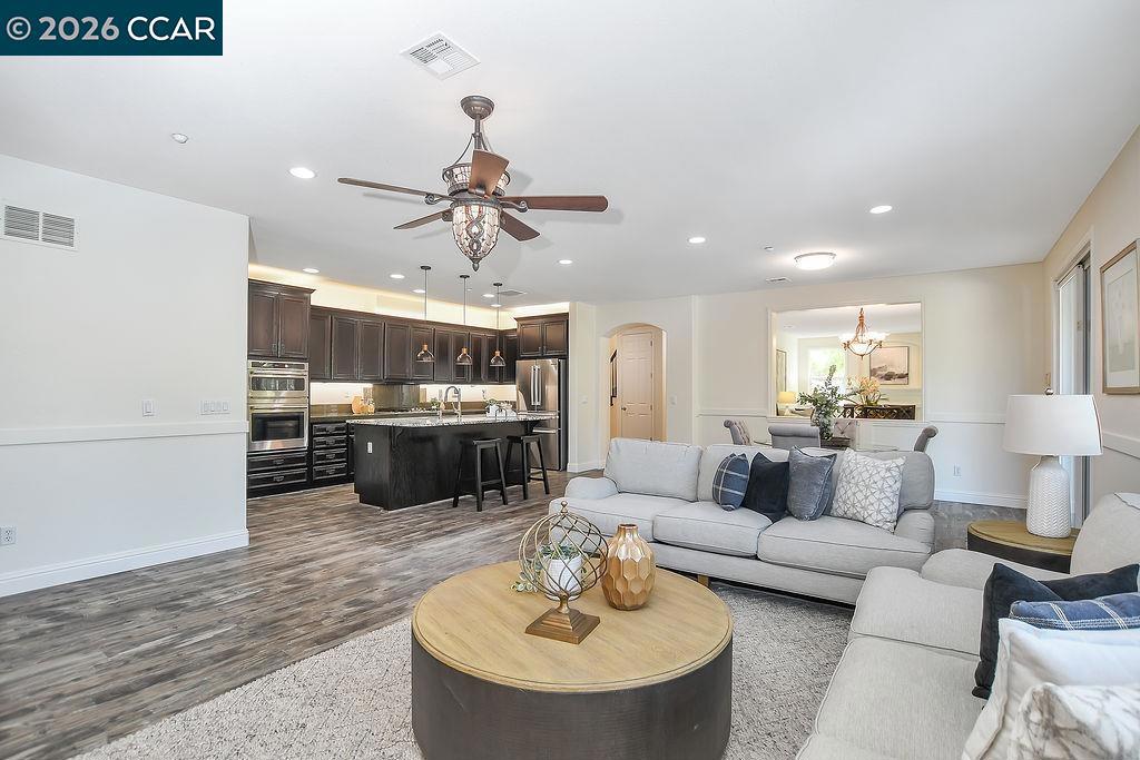 2052 Great Meadow Ct, Brentwood (CC), CA 94513